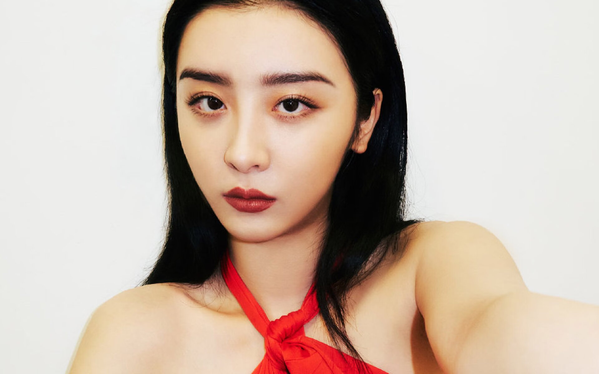 AYX体育官网-特斯·冯·迪克：中场的指挥官，为南非队提供战术深度，安迪冯斯特拉克